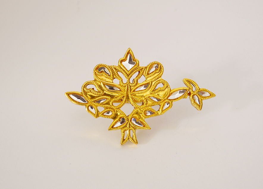Kundan Hair-Clip, from the Mumtaz collection.